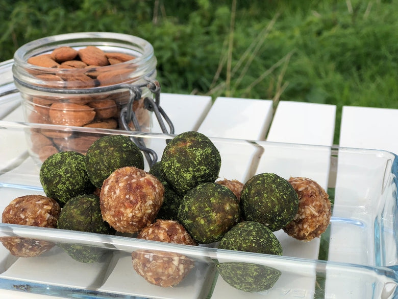 Energy balls met sukkary dadels en matcha